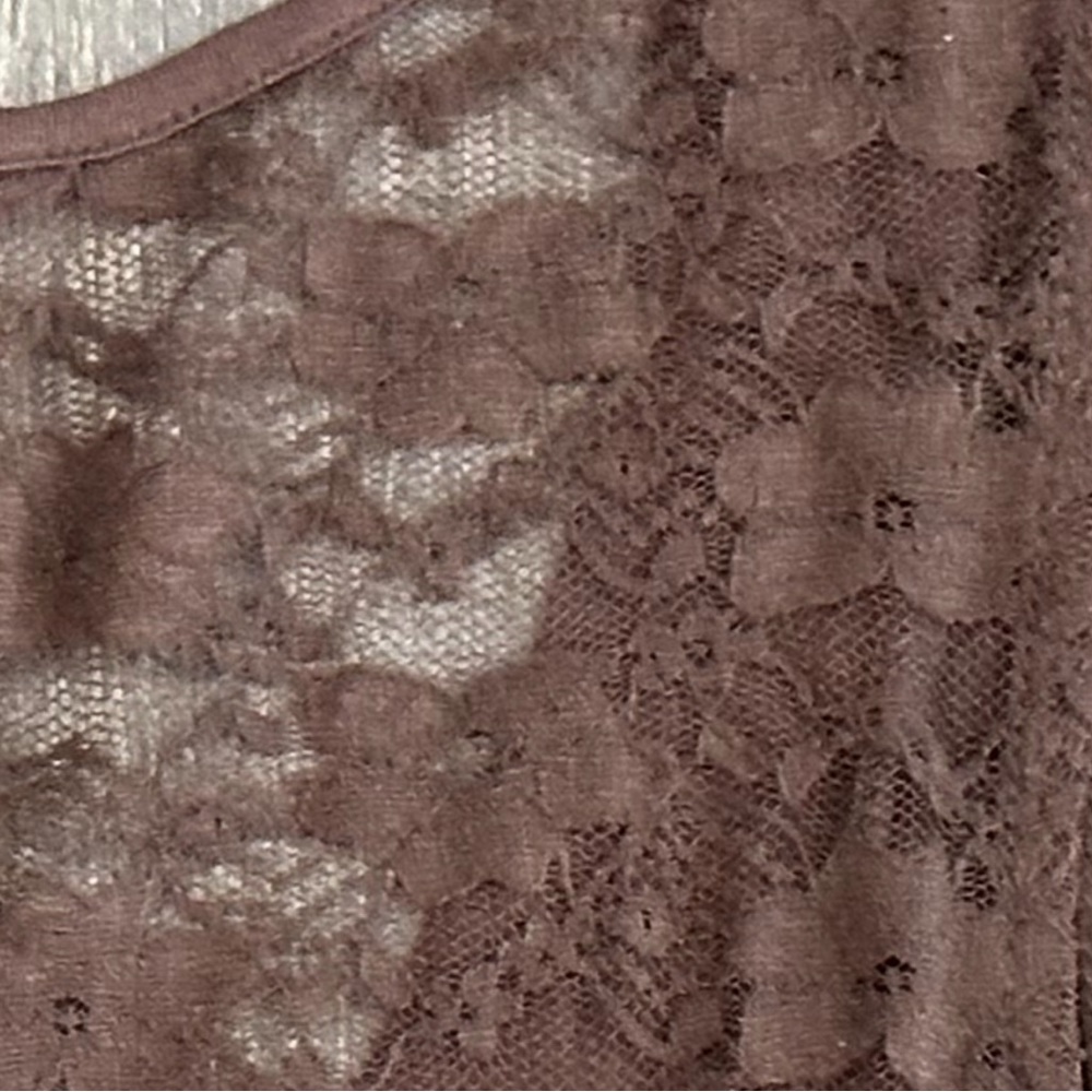 New Junior’s Large Brown Sleeveless V-Neck Lace Back Blouse - Picture 3 of 4